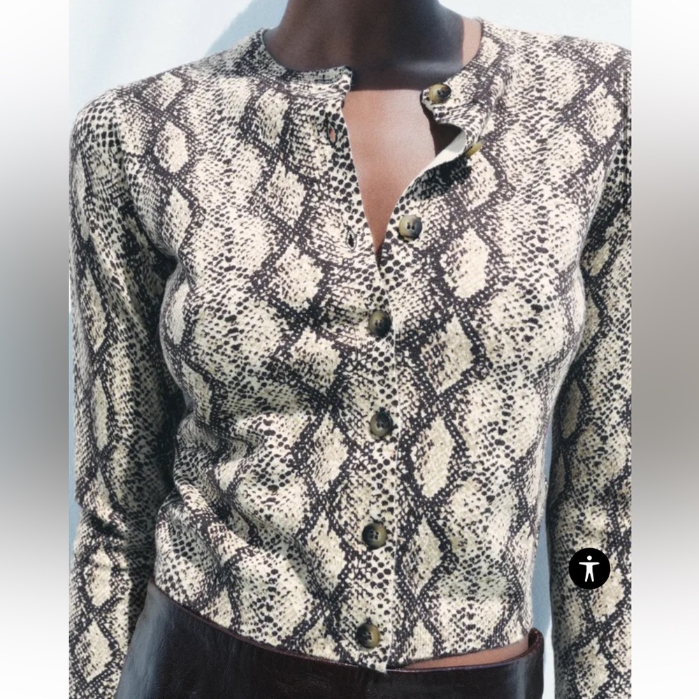 Zara KNIT ANIMAL PRINT JACKET Size Small NWT